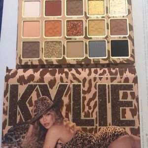 Kylie Cheetah palette